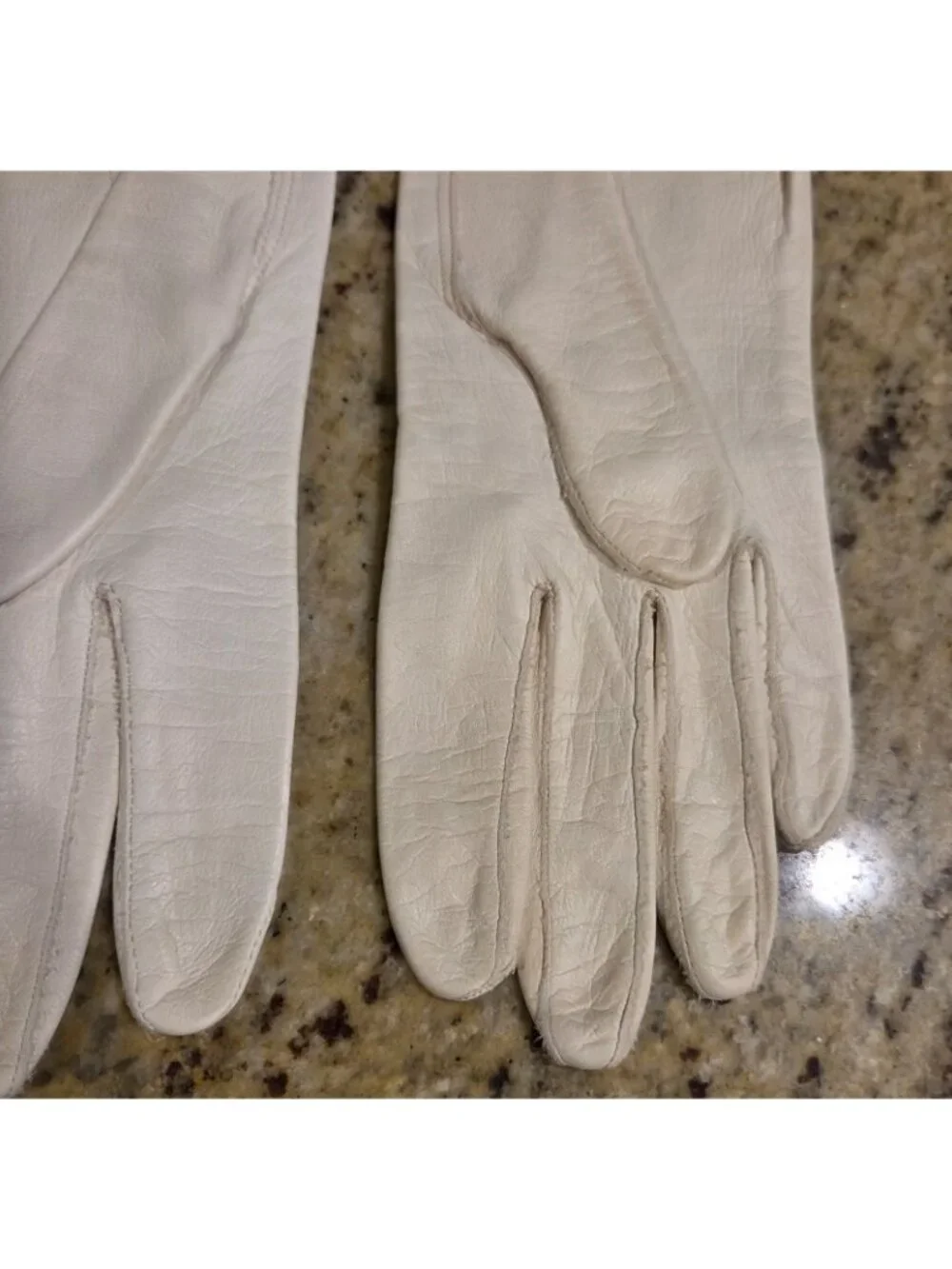 Vintage Womens Size S Off-White Leather Formal Gloves 10.5